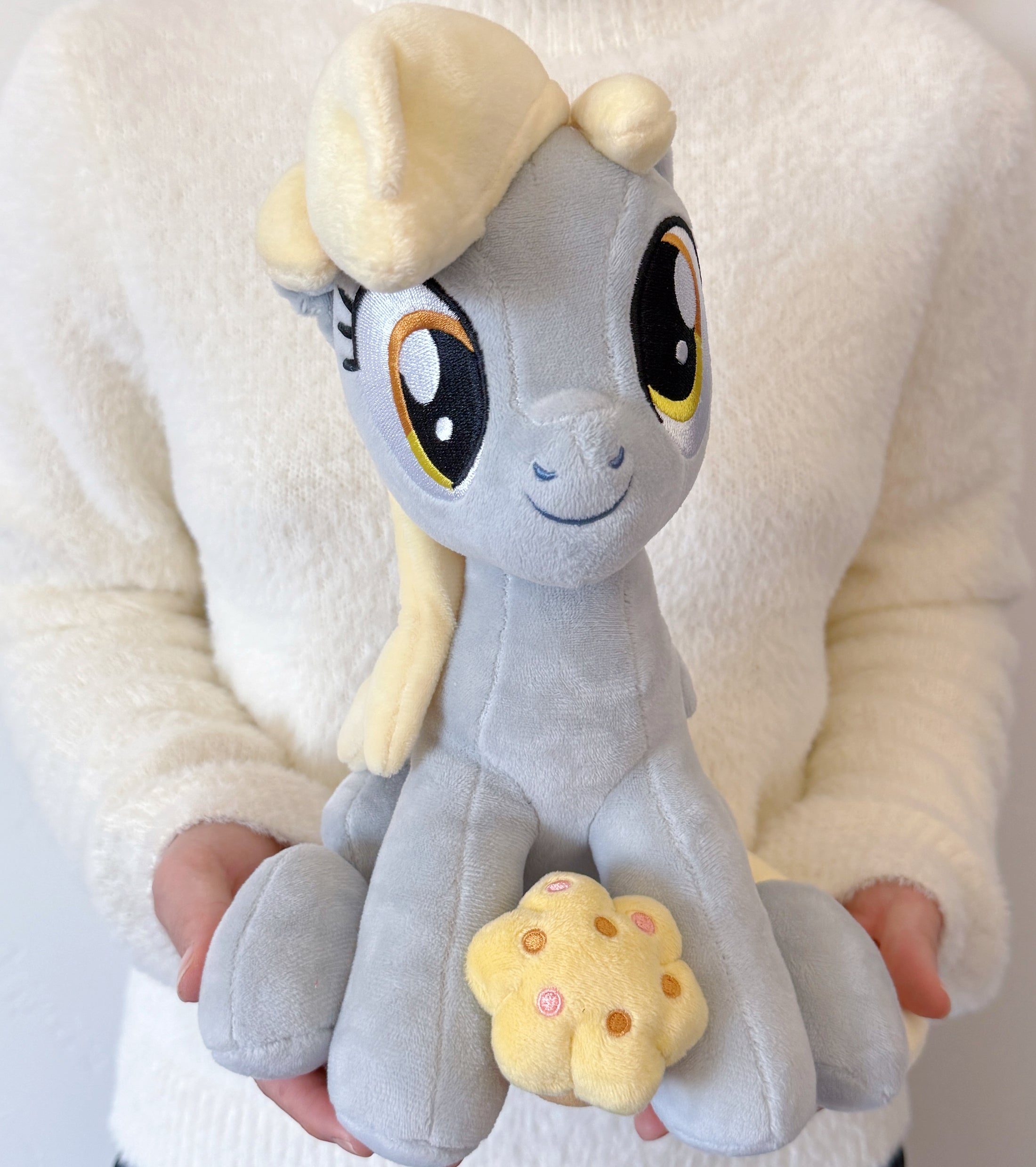 My Little Pony Sitting Derpy Hooves